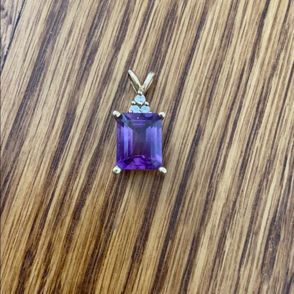 Amethyst and diamond pendant